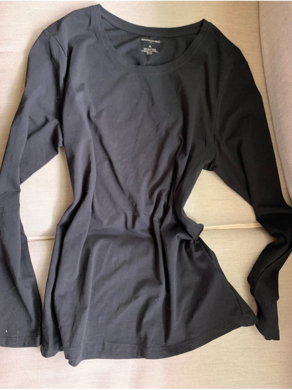 Banana Republic Black Long-Sleeve Crewneck Tee